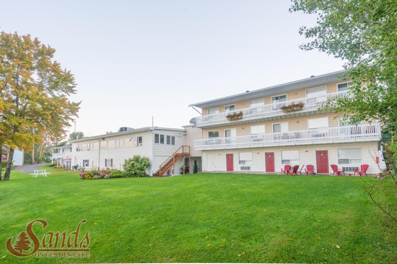 Sands On Golden Lake Exterior photo
